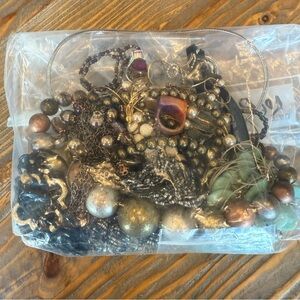 1 lb 13oz mixed costume jewelry wearable jewelry lot mixed bag